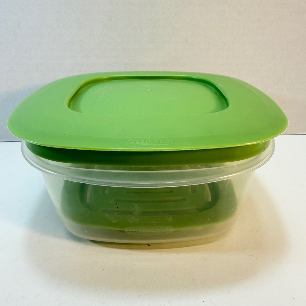 Rubbermaid Produce Saver Container Medium Green Fresh Vent Lid Tray 5 Cups 7J62